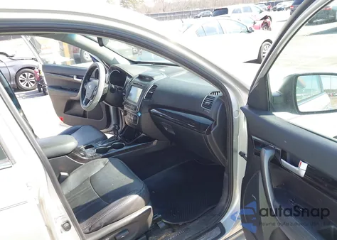 2015 Kia Sorento Sx V6 z USA, uszkodzony, nr VIN 5XYKW4A7XFG631920